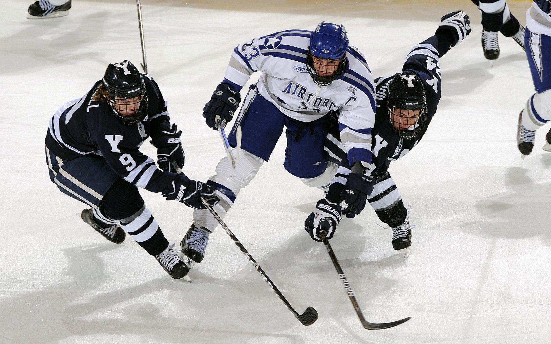 世界杯新议程：可能引入“技术暂停”机制 给球员在极端气候下短暂恢复时间